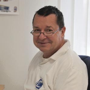 MUDr. Vladimír Holoubek